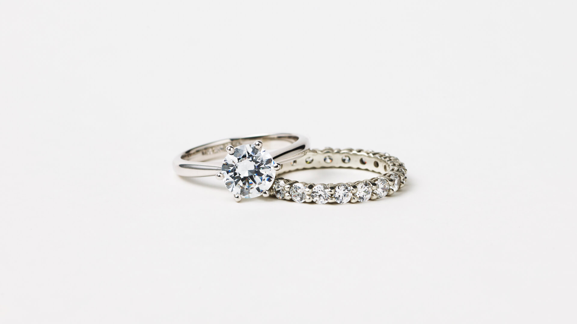 Lab grown diamond engagement ring - DOR_tiny.jpg